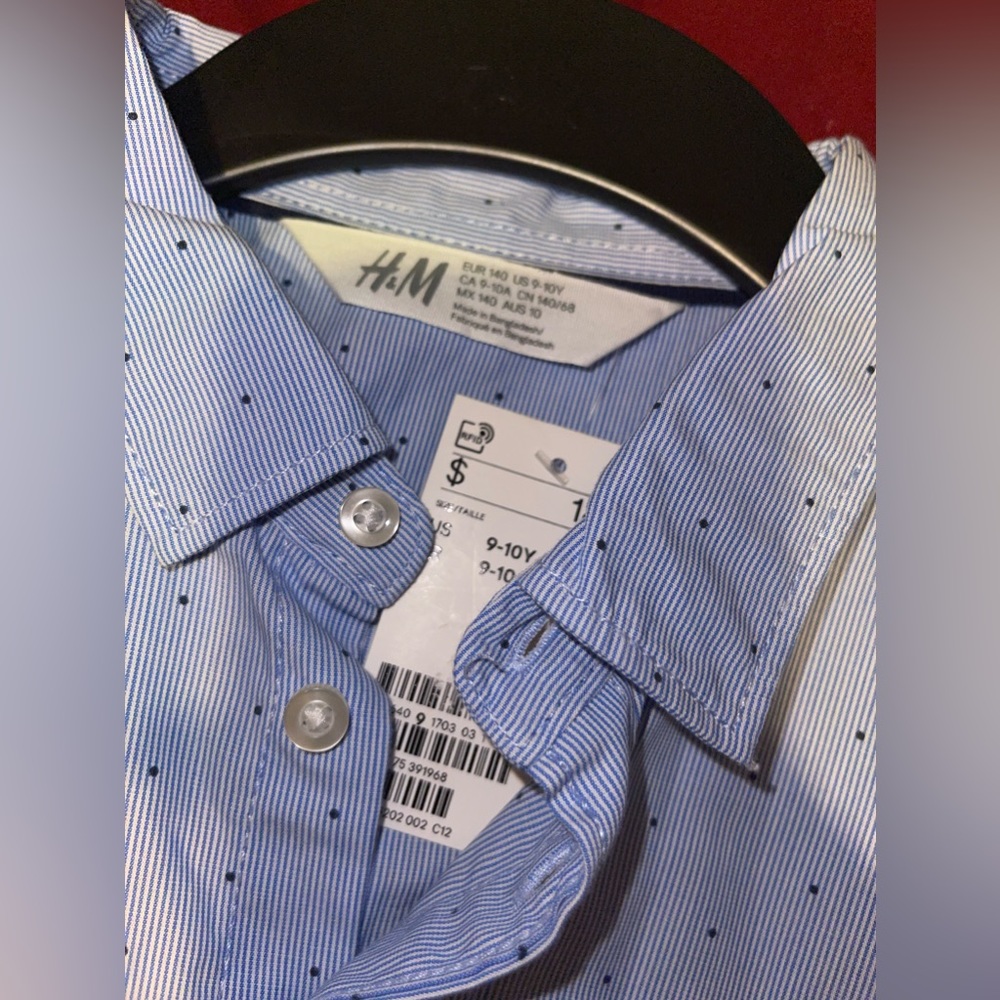 NWT. Boys button down H&M shirt. GUC. Boys button down H&M shirt